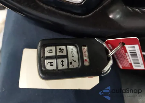 2021 Honda Clarity Plug-In Hybrid Touring from USA, damaged, VIN JHMZC5F3XMC000958